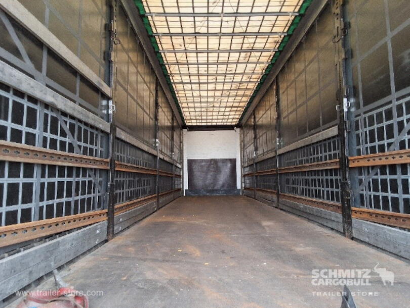 Wielton - Mega Curtainsider (2) Wielton - Mega Curtainsider (2)