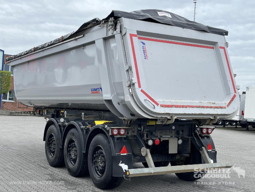 Schmitz Cargobull - steel half pipe body Tipper (11) Schmitz Cargobull - steel half pipe body Tipper (11)